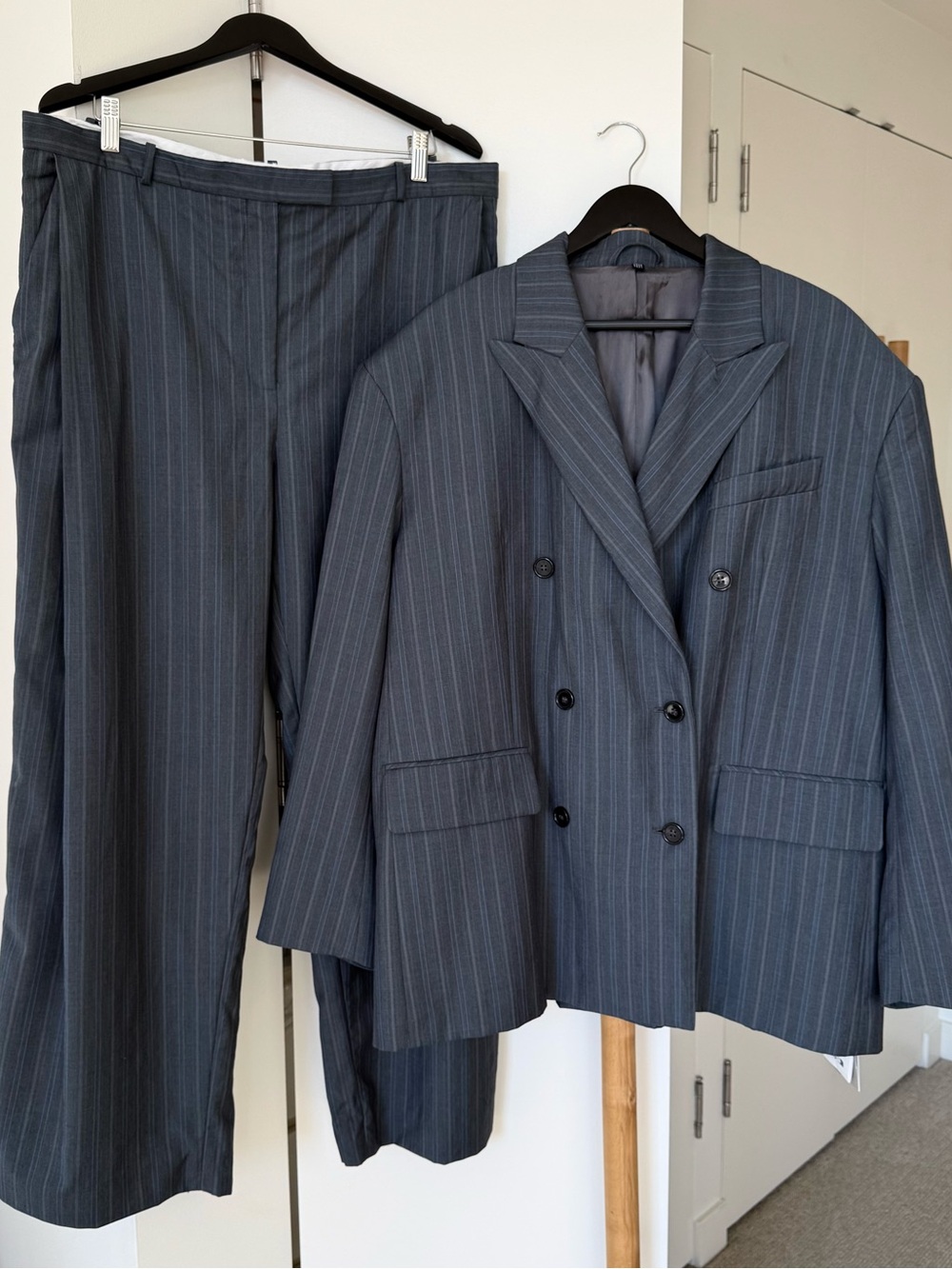 H&M STUDIO. Premium Selection. Oversized Wool Blazer and Pants Suit. XL size! - Picture 5 of 16